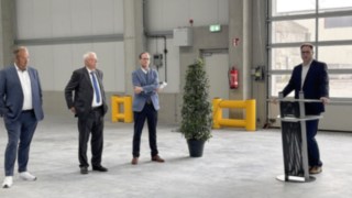 Rede_am_Pult_16_9 Rede_am_Pult_16_9